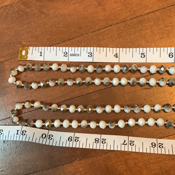 ⭐️ 3 for $10 Necklace - Picture 2 of 3